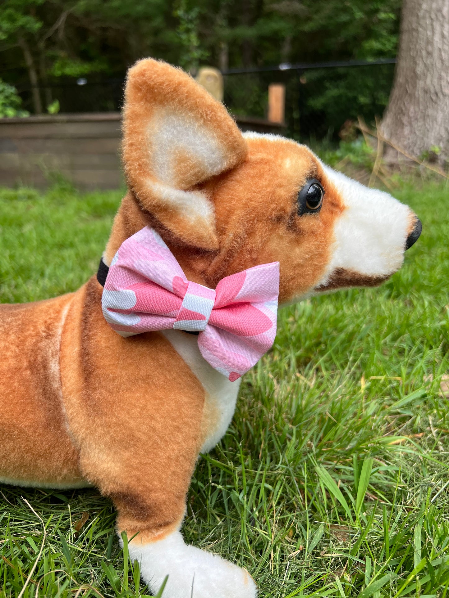 Pink Camo Bow Tie