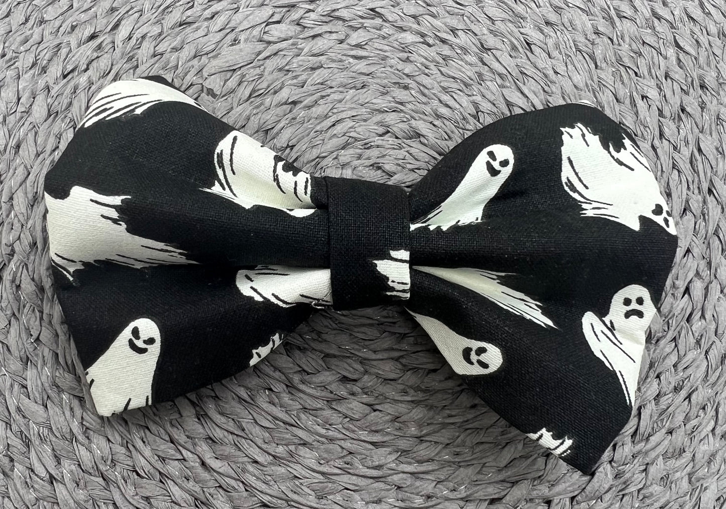Ghost Bow Tie *GLOW IN THE DARK*
