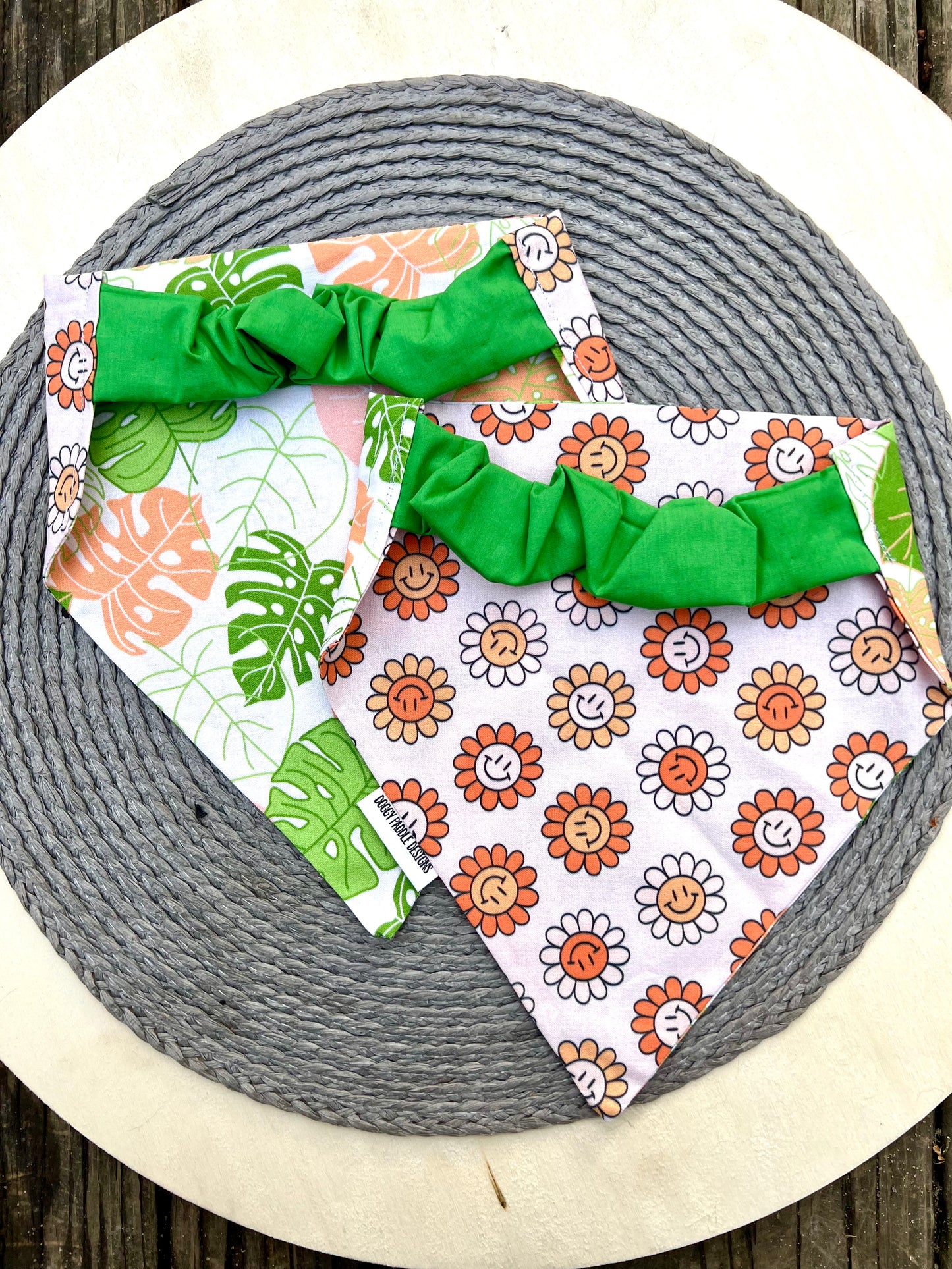 Monstera Bandana | Smiley Flower