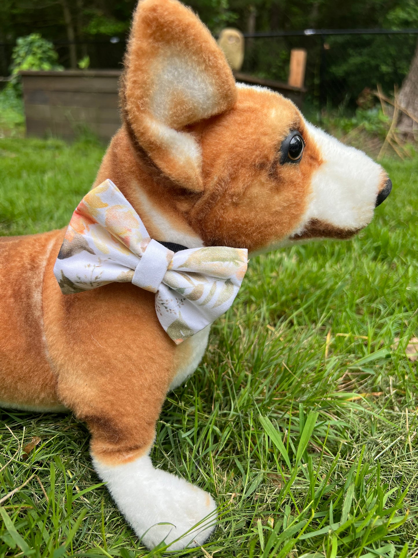 Watercolor Sunflower Bow Tie